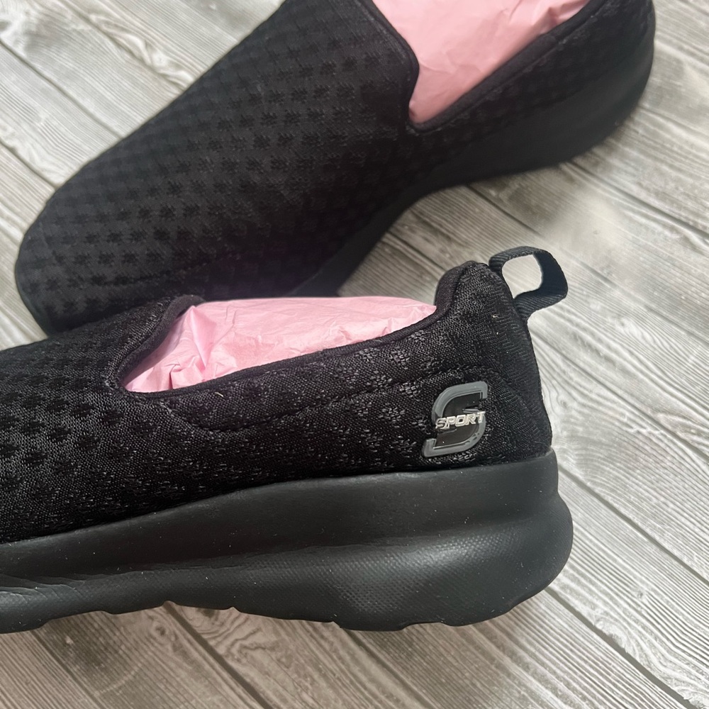 Skechers Women's Black Slip-On Sneakers - Picture 2 of 4